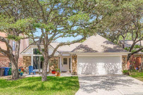 9319 Fishers Hill Dr, San Antonio, TX, 78240-2885 | Card Image