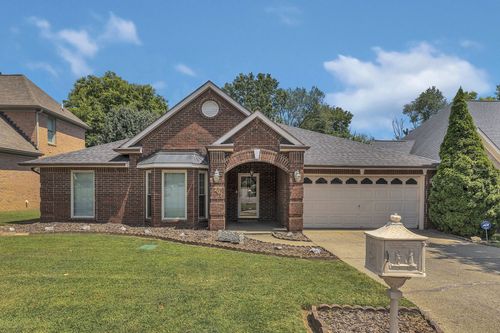 207 Trotwood, Brentwood, TN, 37027-7632 | Card Image