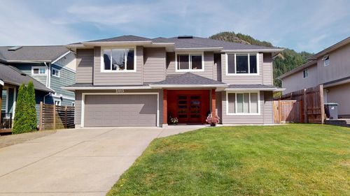 2015 Balsam Way, Squamish, BC, V8B0W1 | Card Image