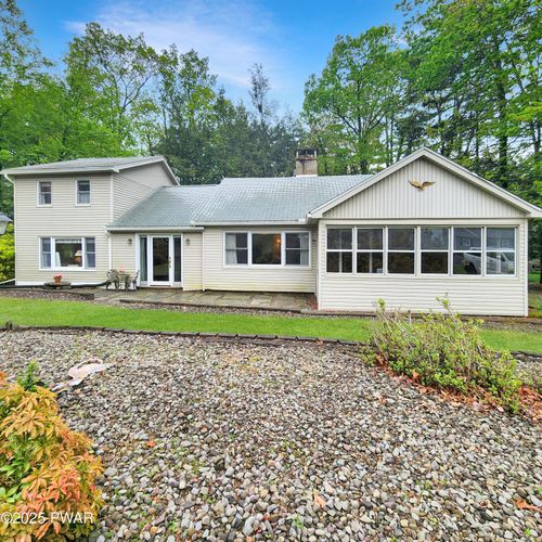 515 Covered Bridge Dr, Lakeville, PA, 18438-6744 | Card Image