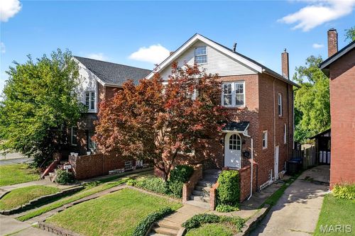 220 Dover St, Saint Louis, MO, 63111-2209 | Card Image