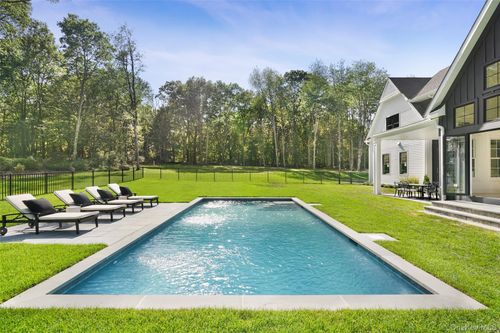 41 Ebenezer Ln, Pound Ridge, NY, 10576-1309 | Card Image