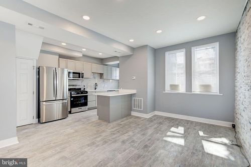 2915 Baker St, BALTIMORE, MD, 21216-3902 | Card Image