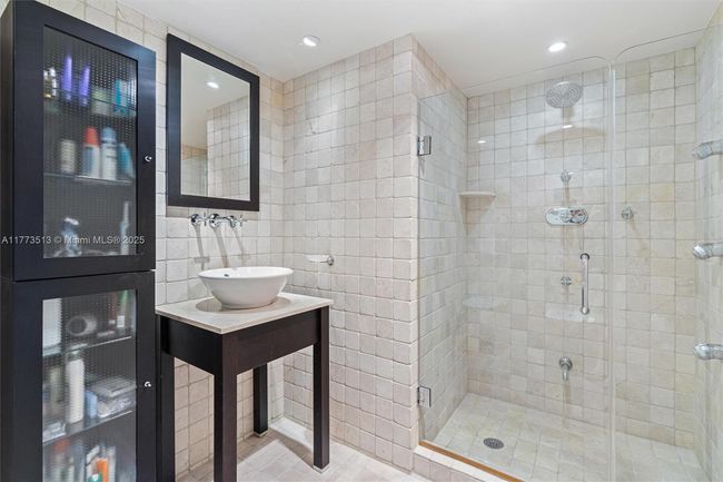 APT-805 - 2100 S Ocean Ln, Condo with 2 bedrooms, 2 bathrooms and null parking in Fort Lauderdale FL | Image 25
