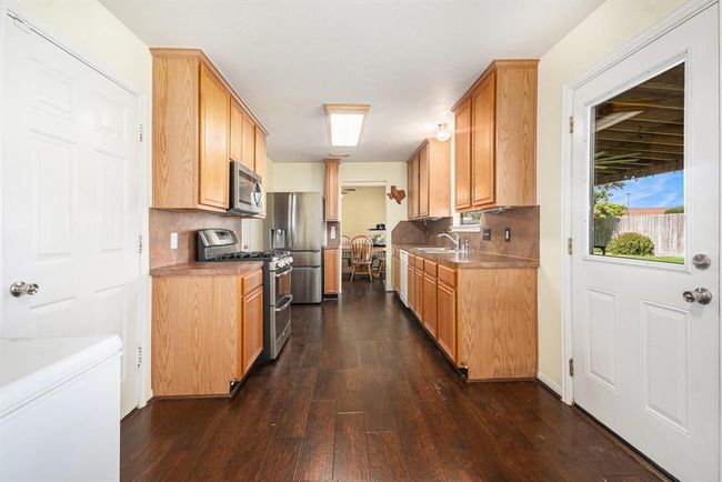 4907 Brower Crest Dr, House other with 3 bedrooms, 3 bathrooms and 2 parking in Pasadena TX | Image 12