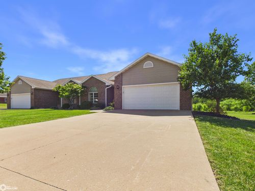 3252 Brookshire Dr, Keokuk, IA, 52632-2140 | Card Image