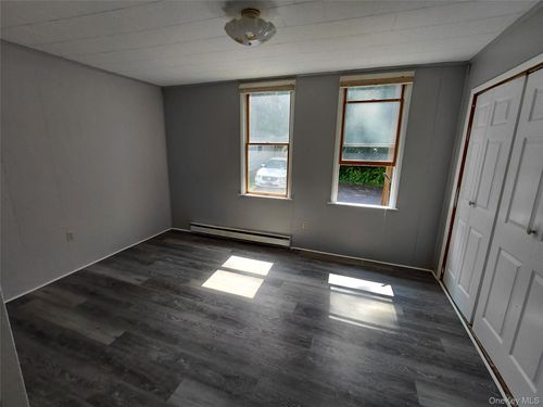 apt-1-76 Hoffman St, Kingston, NY, 12401-5728 | Card Image