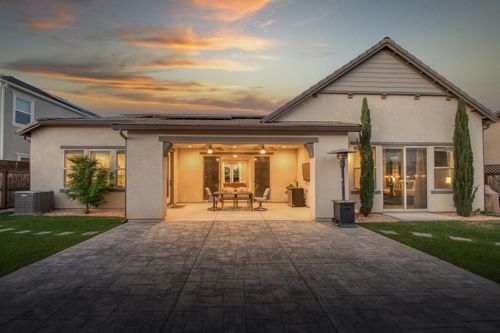 598 Crescent Ln, Madera, CA, 93636-8792 | Card Image