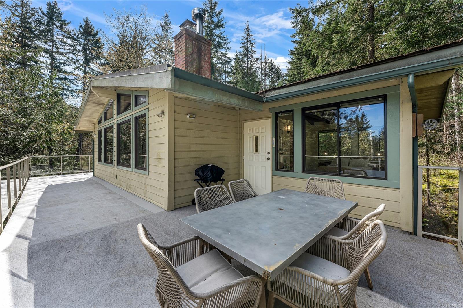 Residential in Salt Spring 5