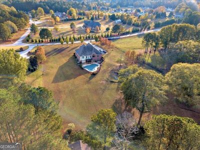 620 Springview Drive, House other with 4 bedrooms, 4 bathrooms and 3 parking in Covington GA | Image 2