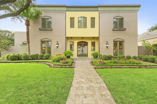 8614 Pasture View Ln, Houston, TX, 77024-7038 | Card Image