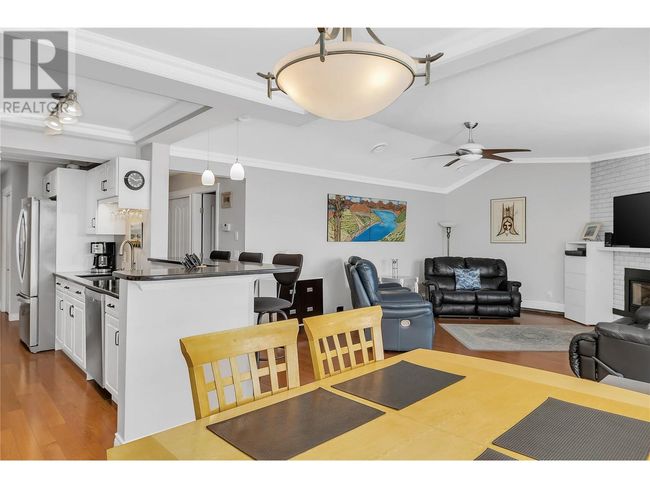203 - 4340a Beach Ave, Townhouse with 2 bedrooms, 2 bathrooms and null parking in Peachland BC | Image 11