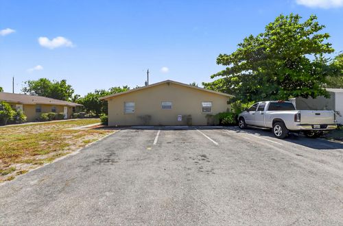 78917893-7891 Loomis St, Lantana, FL, 33462-6119 | Card Image