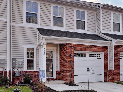 125 De La Warr Arch, Williamsburg, VA, 23185-2516 | Card Image