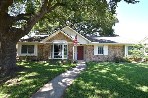 8502 Braes Meadow Drive, Houston, TX, 77071 | Card Image