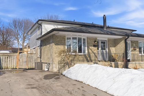 8 Quinn Dr, Bowmanville, ON, L1C3T1 | Card Image