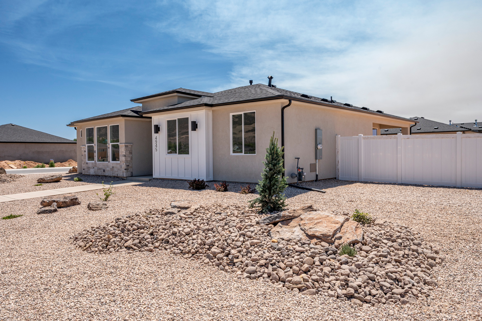 Residential in Enoch 3