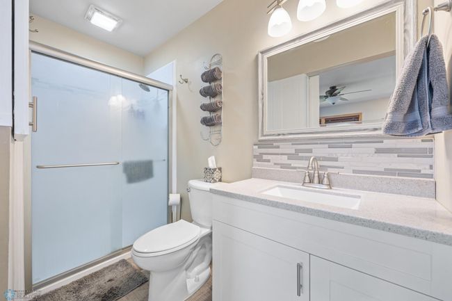 Bathroom | Image 24