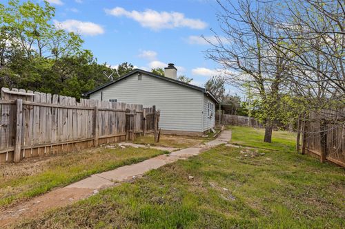 820 Blackfoot Ct, Granbury, TX, 76048-5302 | Card Image