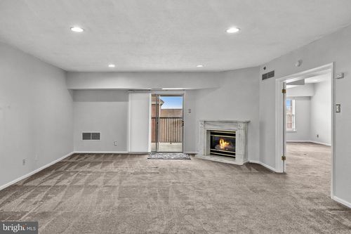 6070 Main St, Voorhees, NJ, 08043-4657 | Card Image