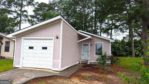 100 Silas Ct, Warner Robins, GA, 31093-1881 | Card Image