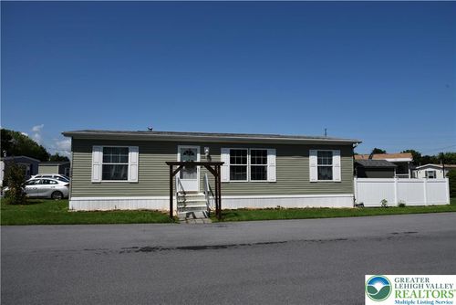 7424 Marquis Dr, Trexlertown, PA, 18087-9609 | Card Image