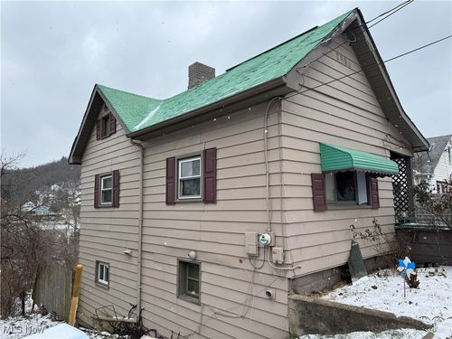 824 Howard St, Bridgeport, OH, 43912-1132 | Card Image