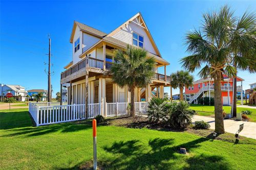 25003 San Simeon Court, Galveston, TX, 77554 | Card Image