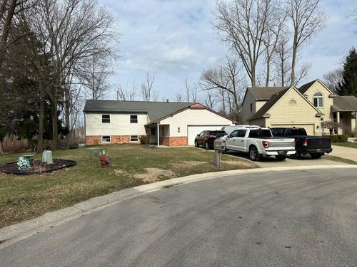 1535 Kings Crown, Wixom, MI, 48393 | Card Image