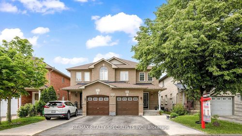 48 Ridgefield Crt, Brampton, ON, L6P1B4 | Card Image