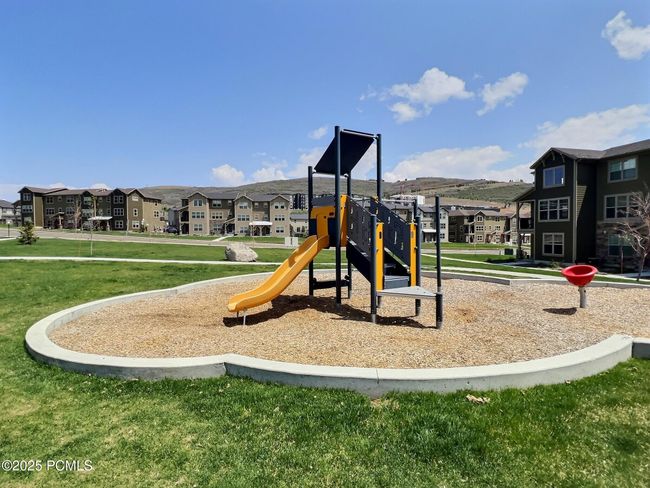 1106 W Cattail Ct, Condo with 4 bedrooms, 4 bathrooms and null parking in Kamas UT | Image 22