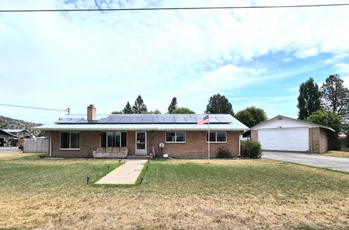 201 Triangle Street, Dorris, CA, 96023 | Card Image