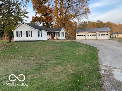 2553 N Us Highway 31, House other with 2 bedrooms, 1 bathrooms and null parking in Seymour IN | Image 1