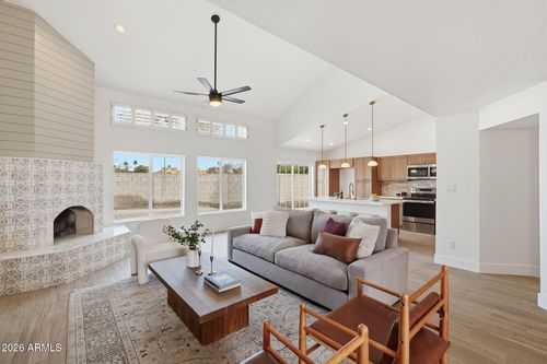 845 N Oak Ct, Chandler, AZ, 85226-1852 | Card Image