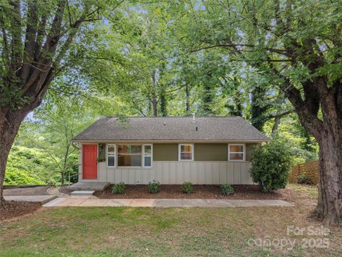 21 Crestland Rd, Asheville, NC, 28803-1513 | Card Image