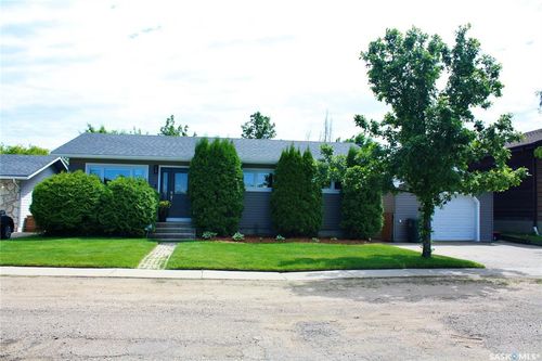 208 James Street, Langham, SK, S0K2L0 | Card Image