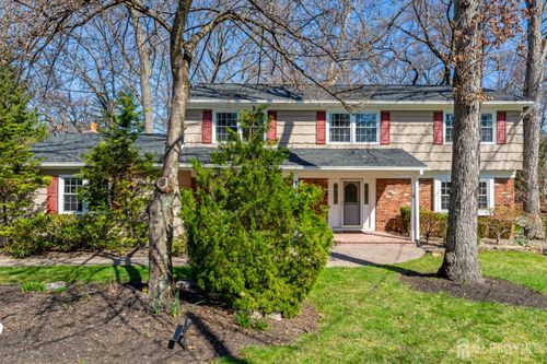 7 Carlton Ct, East Brunswick, NJ, 08816-2615 | Card Image