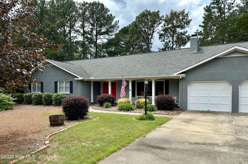 6 Briarwood Pl, Pinehurst, NC, 28374-8396 | Card Image
