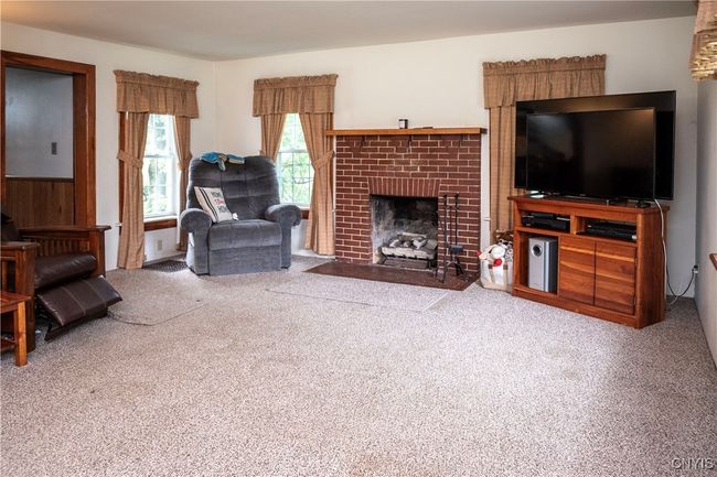 Large Living Room | Image 15