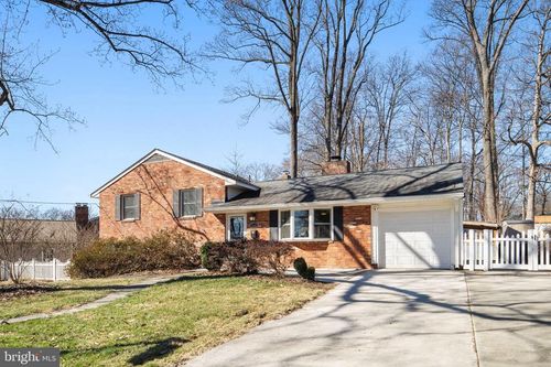 7448 Long Pine Dr, SPRINGFIELD, VA, 22151-2815 | Card Image