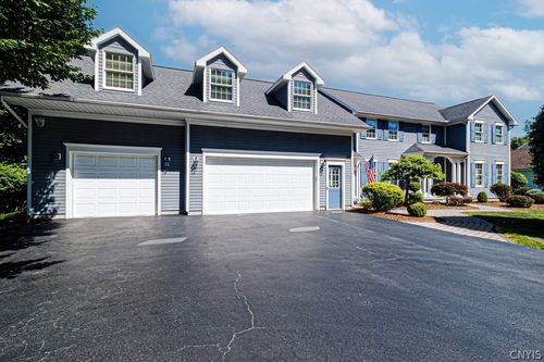 3 Juniper Ln, New Hartford, NY, 13413-3909 | Card Image