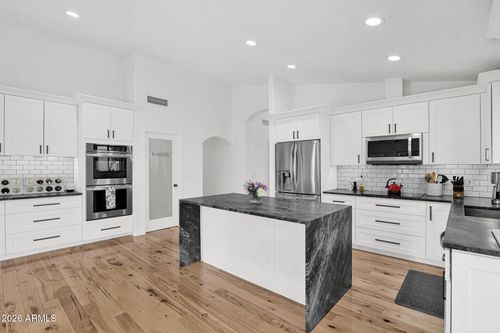 6369 W Matilda Ln, Glendale, AZ, 85308-7015 | Card Image