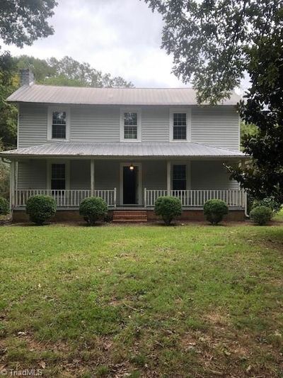 1330 W Ridge Street, House other with 3 bedrooms, 2 bathrooms and null parking in Ramseur NC | Image 1