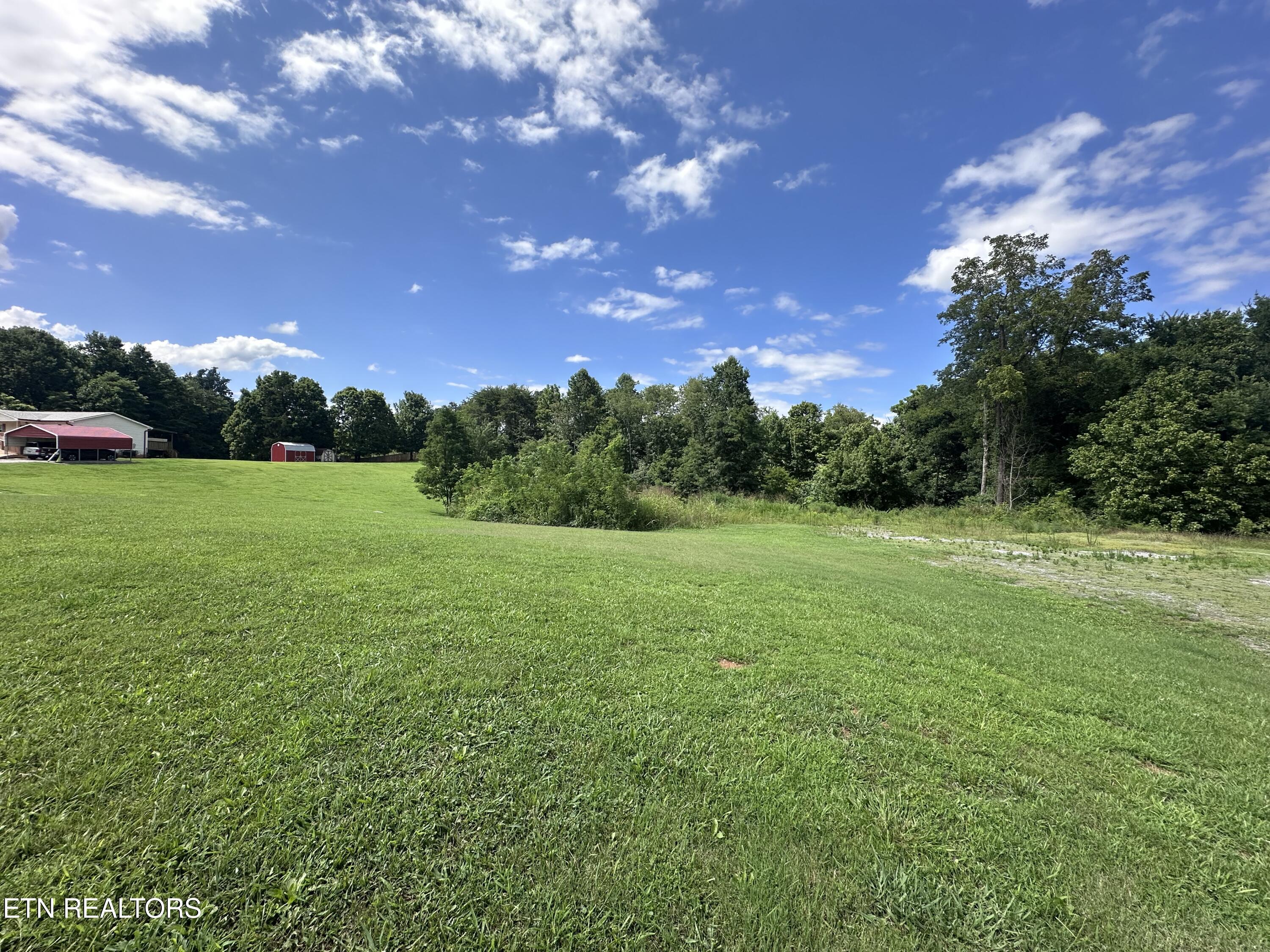 Land in Strawberry Plains 2