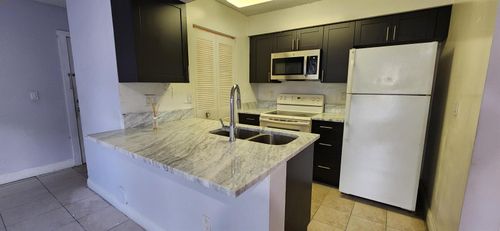 305-1227 Sw 46th Ave, Pompano Beach, FL, 33069-0907 | Card Image