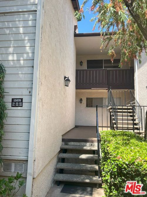 103-15070 Victory Blvd, Van Nuys, CA, 91411-1620 | Card Image
