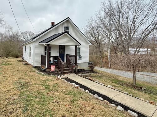 105 Mamie Ave, Rocky Mount, VA, 24151-1029 | Card Image