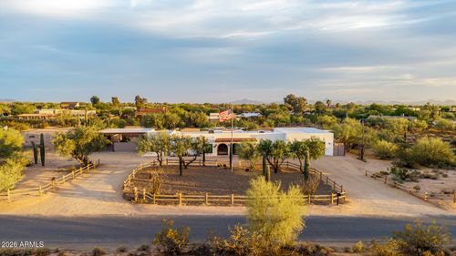 6835 E Dale Ln, Scottsdale, AZ, 85266-6529 | Card Image