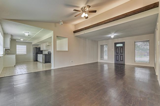 29318 Waltham St, House other with 3 bedrooms, 2 bathrooms and 2 parking in Spring TX | Image 10