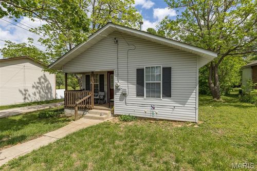 229 5th St, Park Hills, MO, 63601-2360 | Card Image